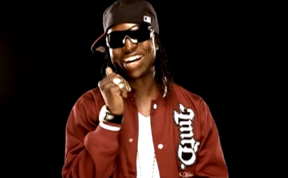 Country dancers caught breaking out slick moves to hip-hop ‘Wobble’