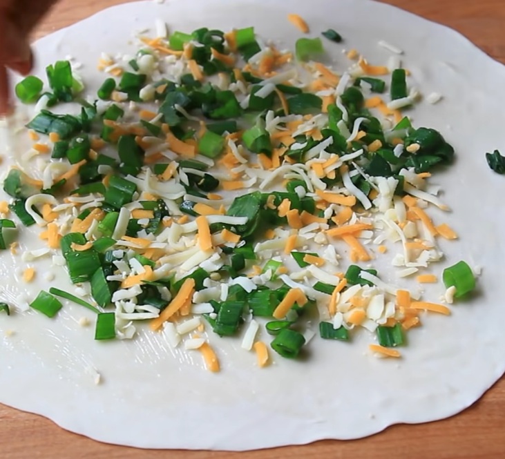 Combine baking soda with green onions for delicious breakfast idea