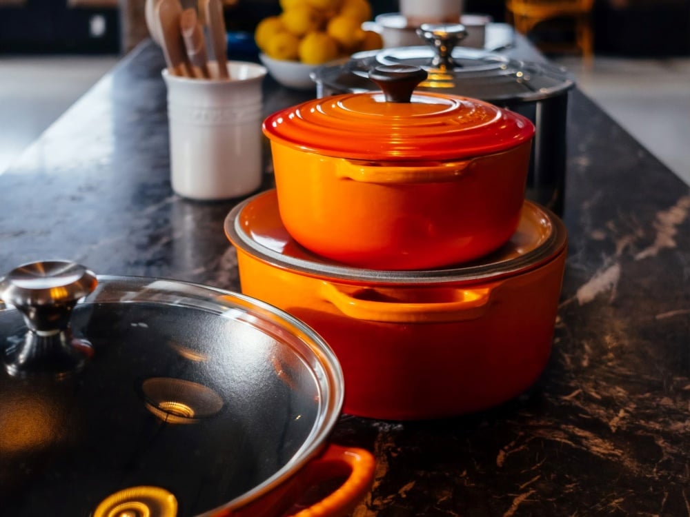 Bake “Blackout Bread” without electricity using tealight candles