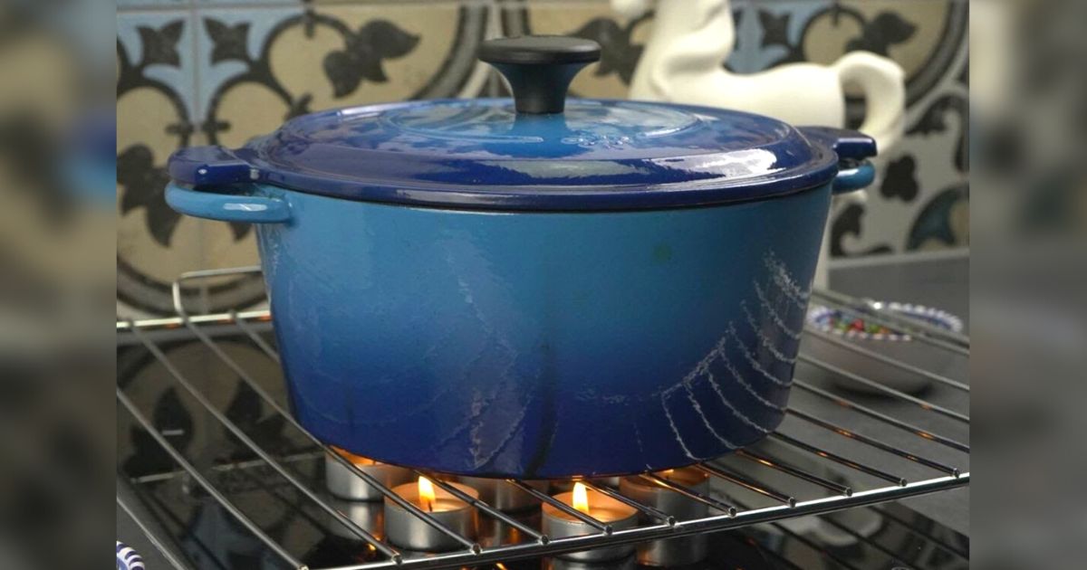 Bake “Blackout Bread” without electricity using tealight candles