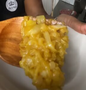 Mom shares “hack” for making deliciously thick gravy without any flour